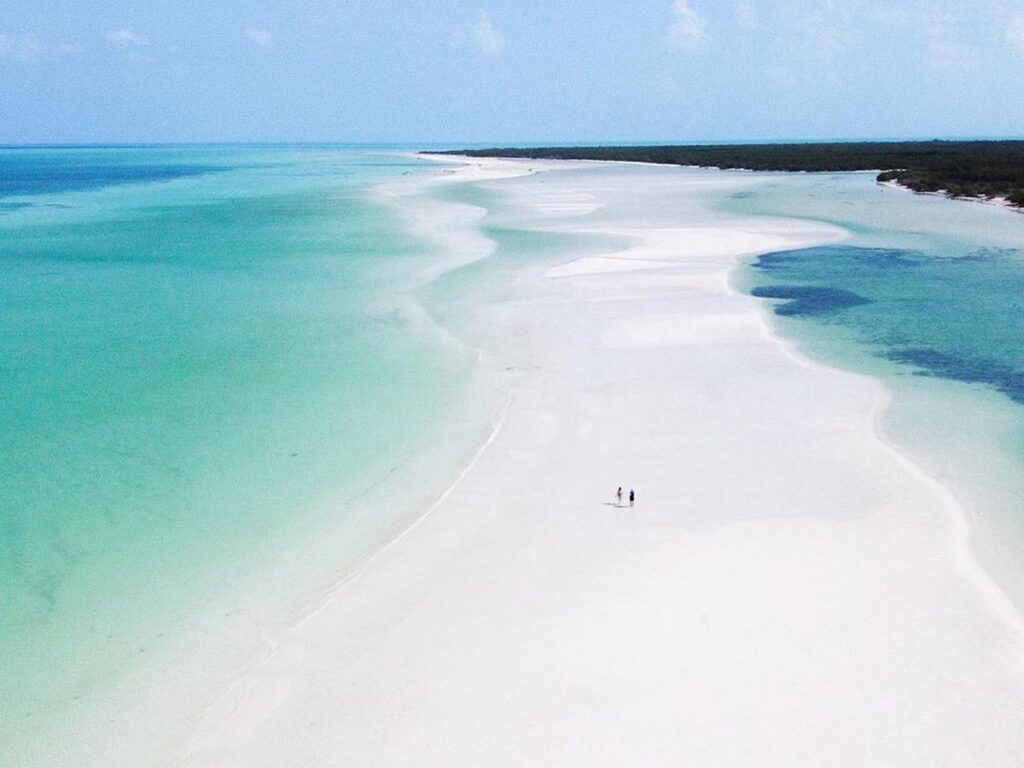 65828e47f0d0281fc9531690_649c8aade8874dc5e6ef416f_Punta-Mosquito-Holbox-3322114931